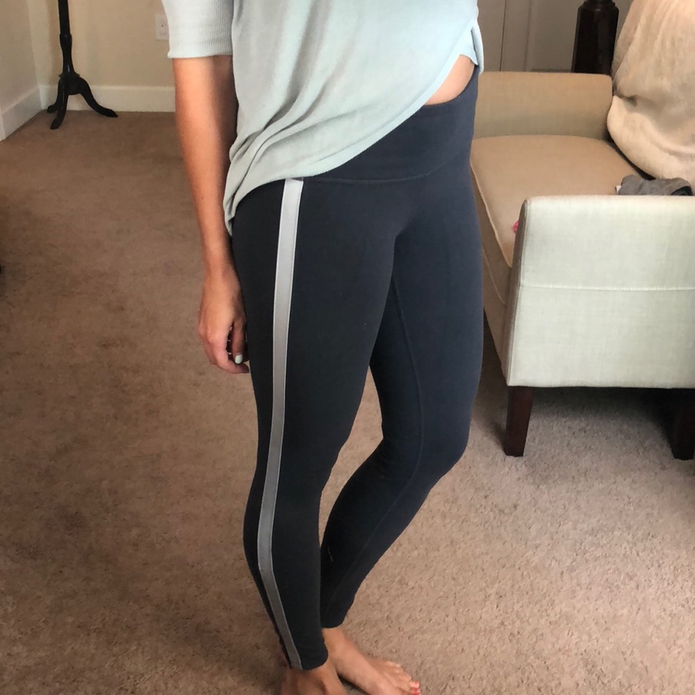 Athleta Gray Running Tights Size Small